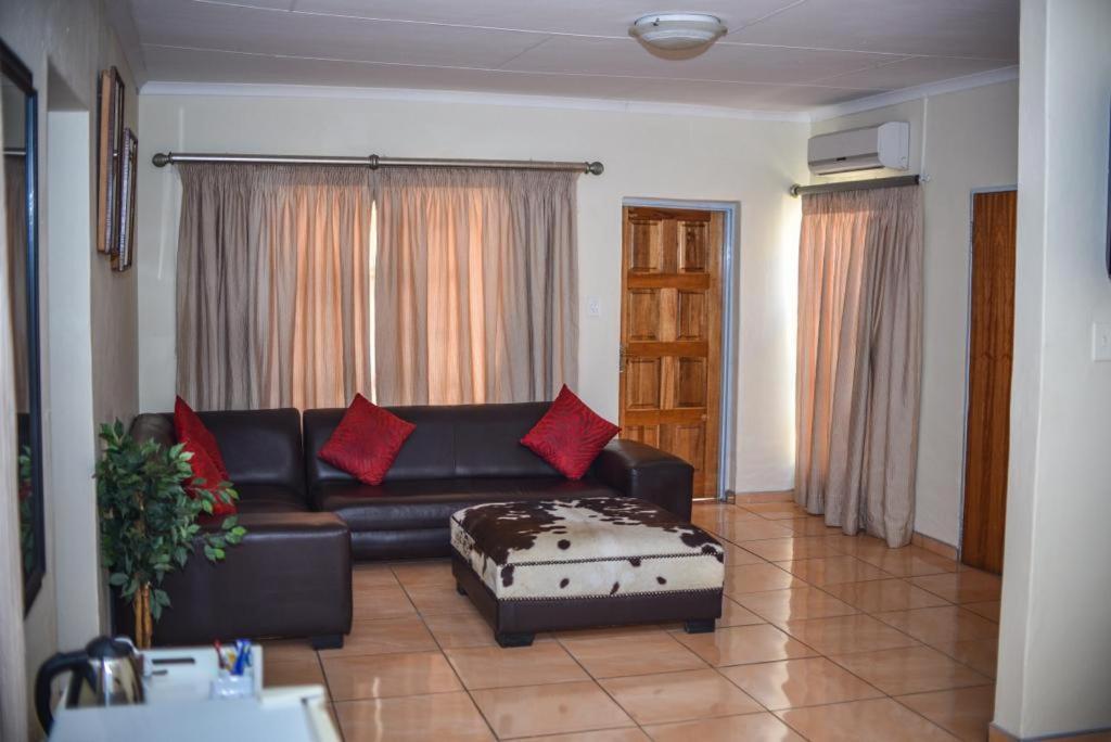 Tshedza Guest Lodge Louis Trichardt Eksteriør bilde
