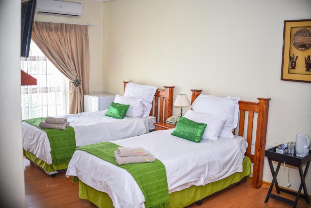 Tshedza Guest Lodge Louis Trichardt Eksteriør bilde