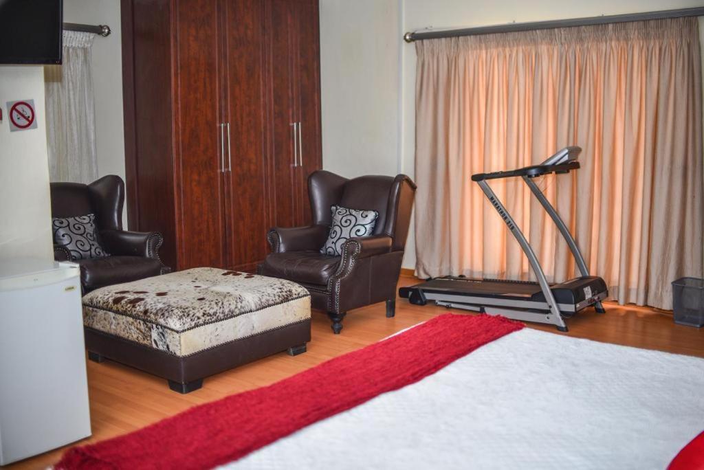 Tshedza Guest Lodge Louis Trichardt Eksteriør bilde